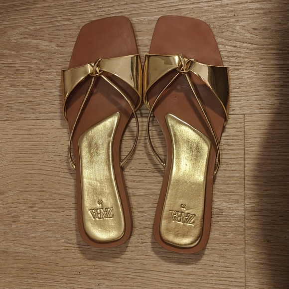 Zara Gold and Brown Sandals with Metallic Finish - Picture 3 of 7